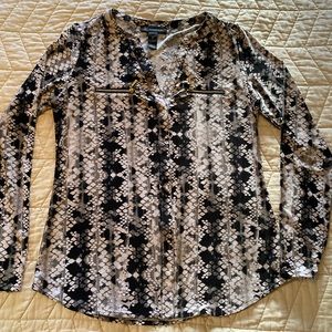 INC International Concepts ladies top size Small